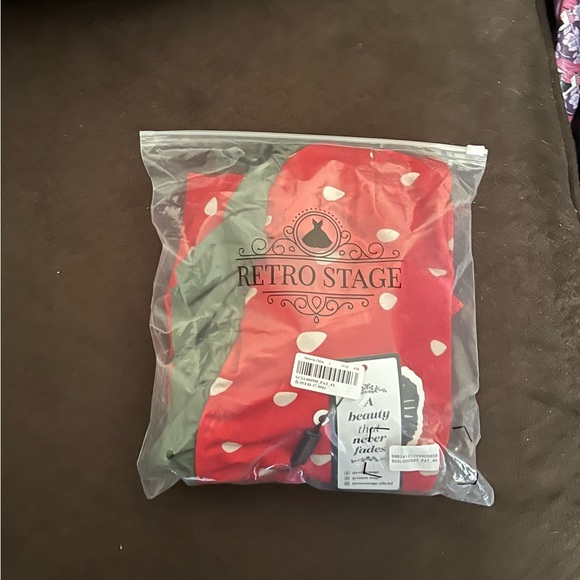 Red and Green Ruffled Bikini Set - Picture 2 of 2